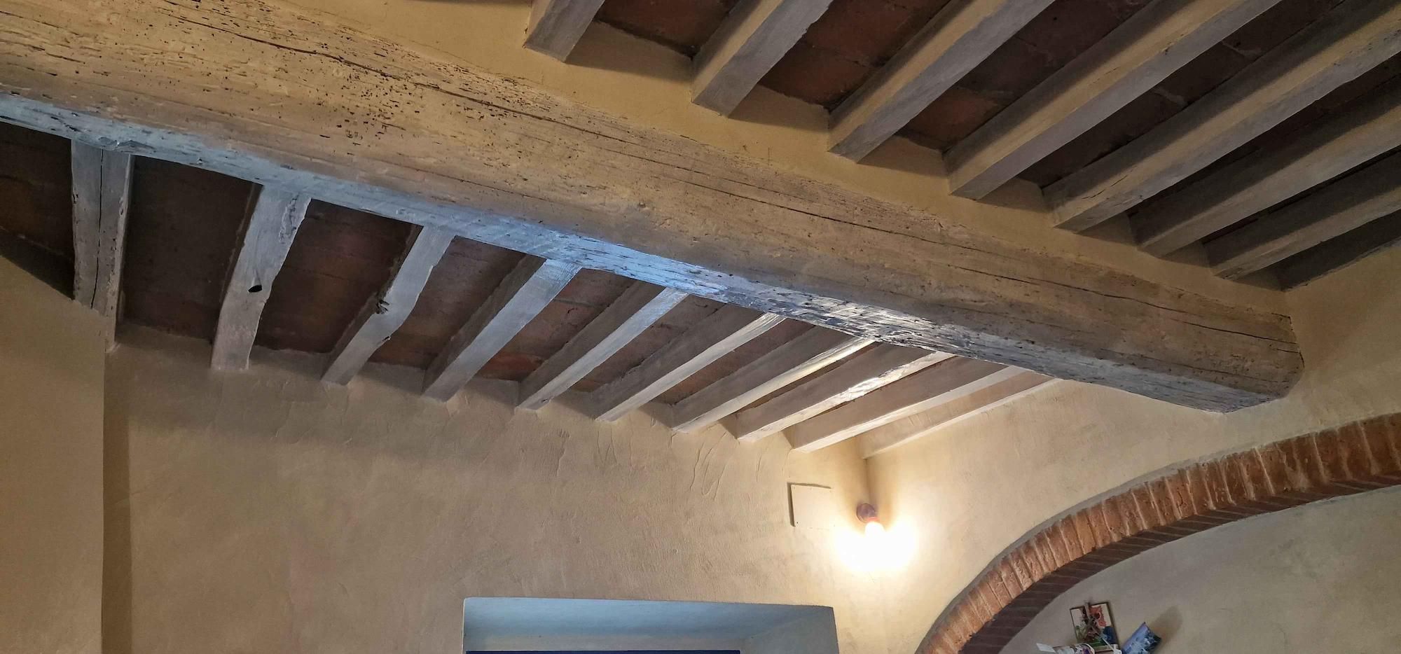 Lavori di pittura e decorazione per abitazioni a Firenze.